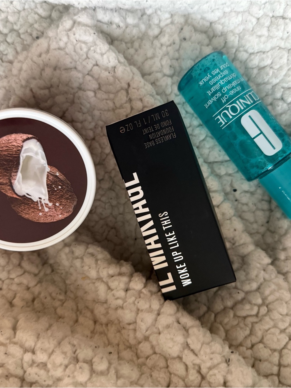 IL MAKIAGE Woke Up Like This Flawless Base Primer - Black Packaging